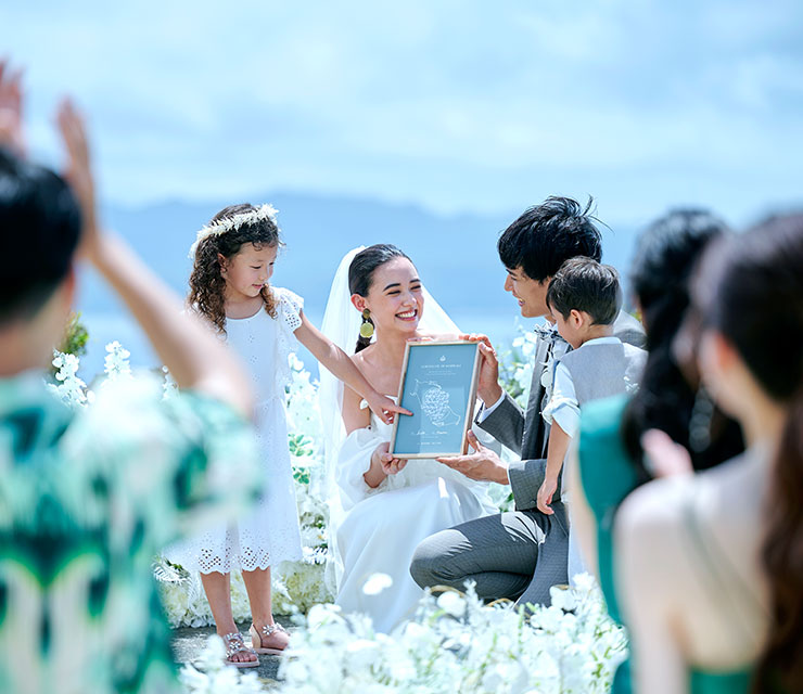 写真:赤ちゃんや子どもと一緒に沖縄でファミリーウェディング！子連れで楽しむ結婚式