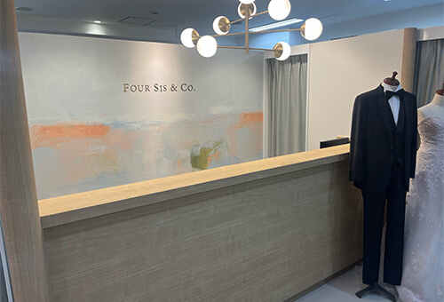 写真:岡崎ラウンジ(オンライン相談専門店)