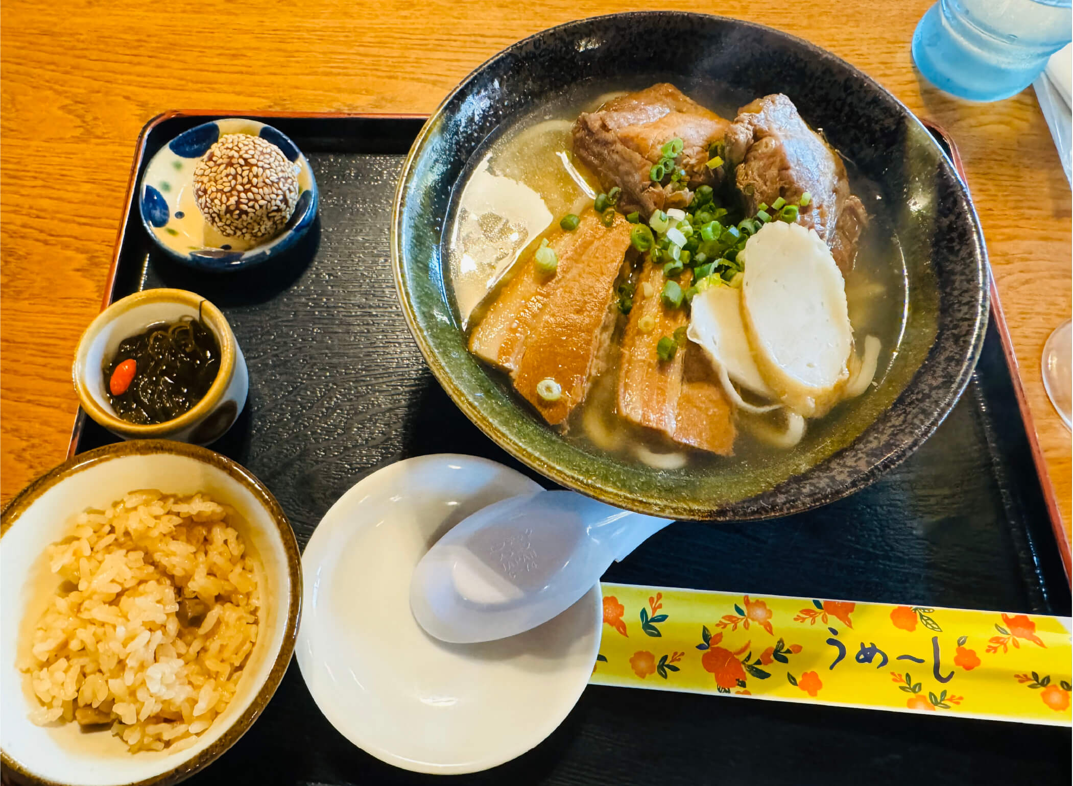 写真:「沖縄料理 花笠」でLunch